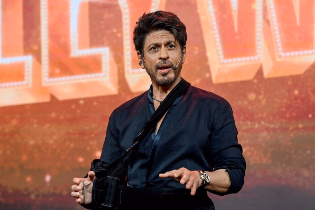 Did-Shah-Rukh-Khan-Really-Injure-Himself-During-King-Shoot-Worried-Fans-At-Bads-Of-Bollywood-Event-Say-‘Hath-Ko-Kya-Hua