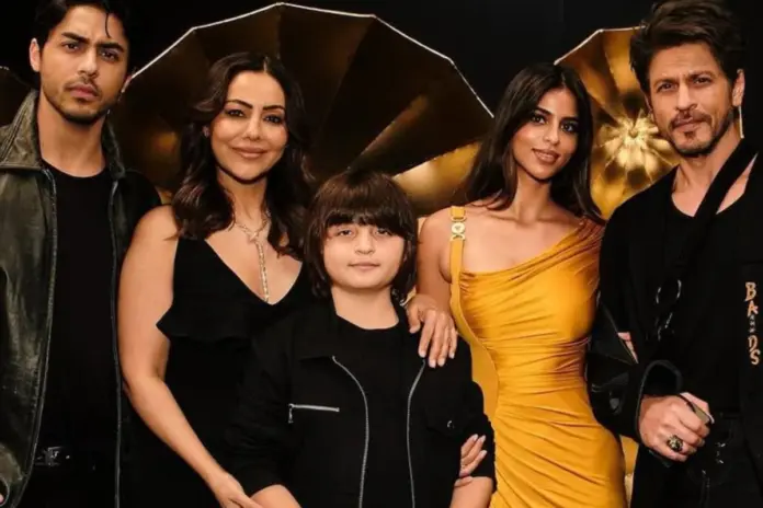 Bads Of Bollywood Screening Shah Rukh Khan Arrives In Style With Gauri, Aryan, Suhana and AbRam