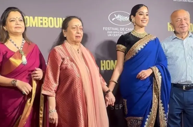 Janhvi Kapoor Poses With Shikhar Pahariya's family at Homebound premiere