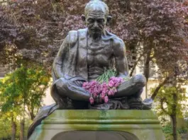 Mahatma- Gandhi -Statue -Vandalised