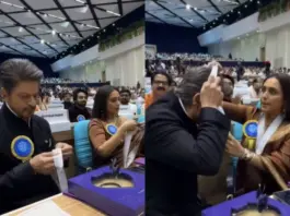 Shah Rukh Khan Struggles To Wear His National Award Medal, Rani Mukerji Helps