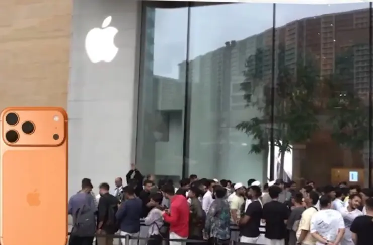 Apple iPhone 17 Series India Launch Madness Mumbai Store Sees Long Queues