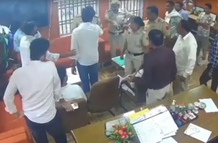 Delhi University Viral Video