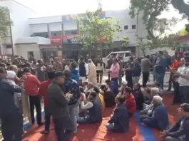 Meerut News - Hindu Group protests after Muslim man buys house in locality