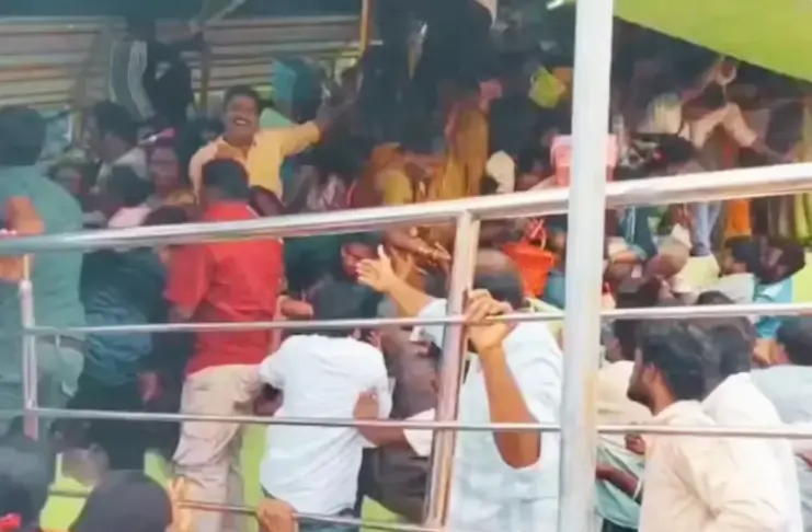 Srikakulam-Temple-Stampede