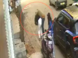 Bengaluru Viral video Woman faces physical Abuse
