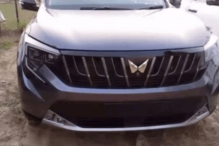 Mahindra XUV 7XO Mahindra XUV 7XO