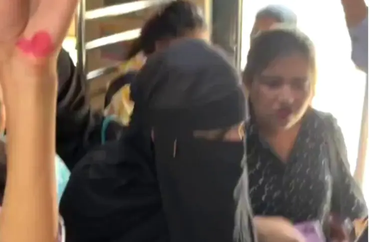 Mumbai Viral Video, Man In Burqa Caught Inside Local Coach