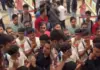 Dhurandhar 2 Viral Video: Ranveer Singh Fans Fight With Theatre Staff In Mumbai As Screening Gets Called Off After Long Wait – WATCH Dhurandhar 2 Viral Video Screening Cancelled In Mumbai Malad