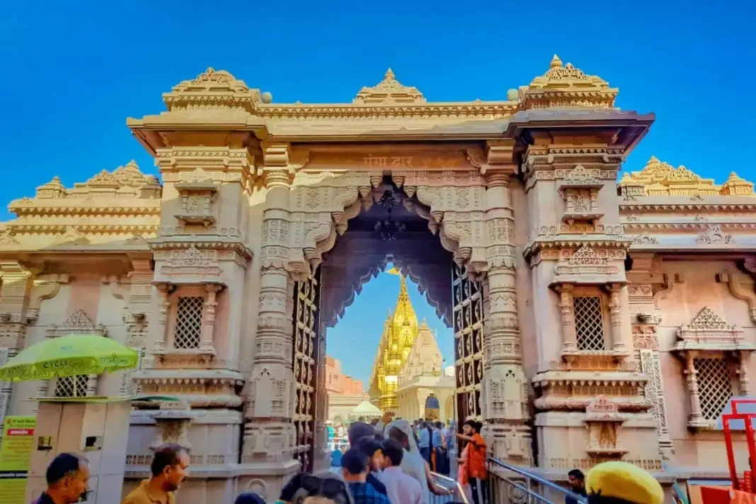 International Women's Day 2026 Special Surprise for women at Kashi Vishwanath Temple