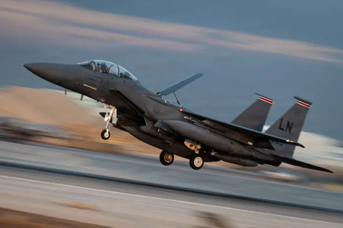 US F-15 Fighter Jet Crash
