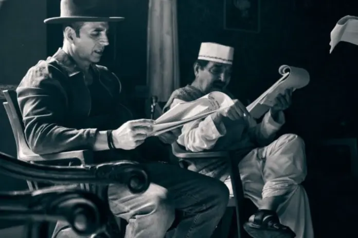 Bhooth Bangla actor Akshay Kumar penjs emotional note for Asrani