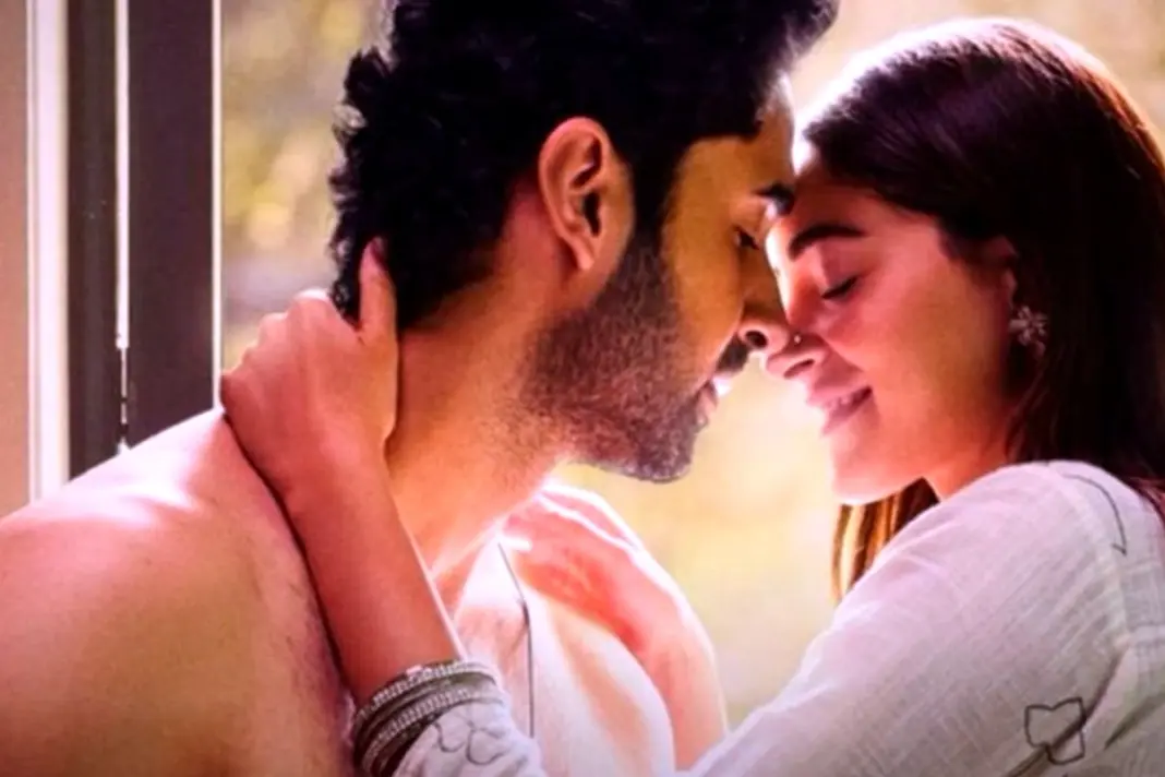 Chand Mera Dil Title Track Lakshya ananya Panday