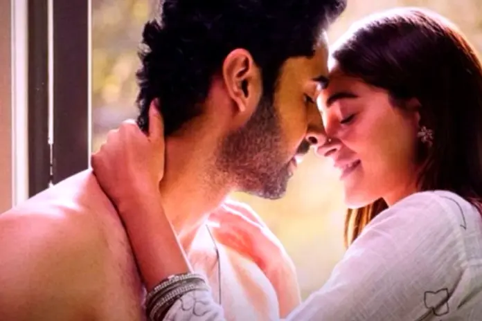 Chand Mera Dil Title Track Lakshya ananya Panday