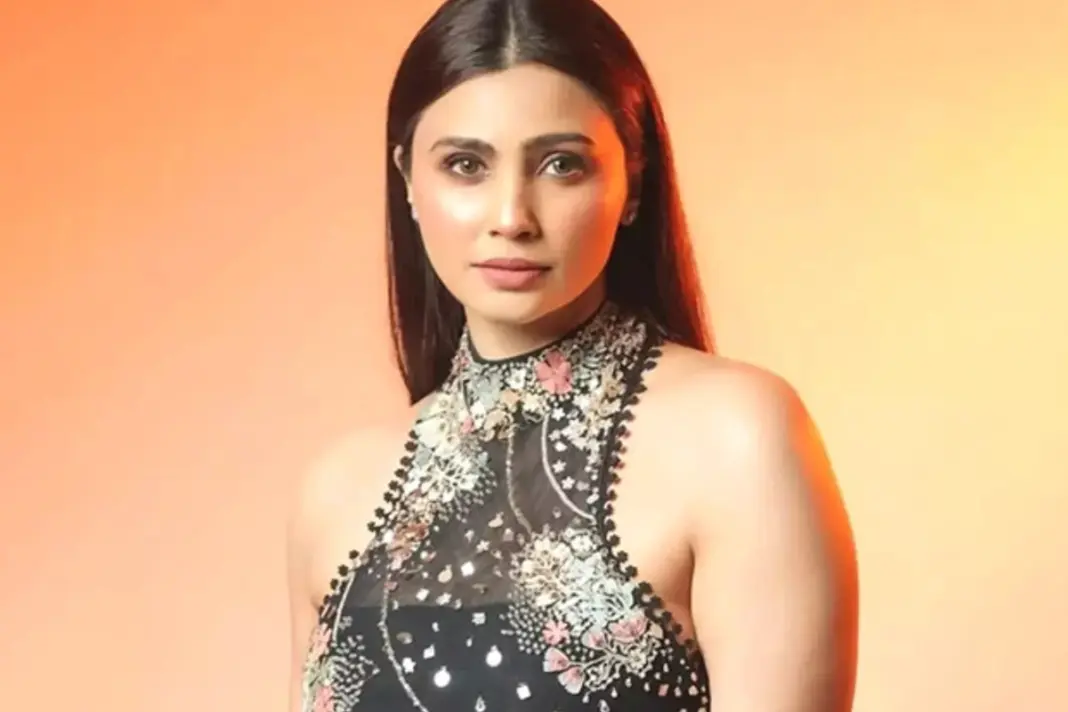 Salman Khan’s Jai Ho Co-Star Daisy Shah Recalls Inappropriate Gesture By South Filmmaker