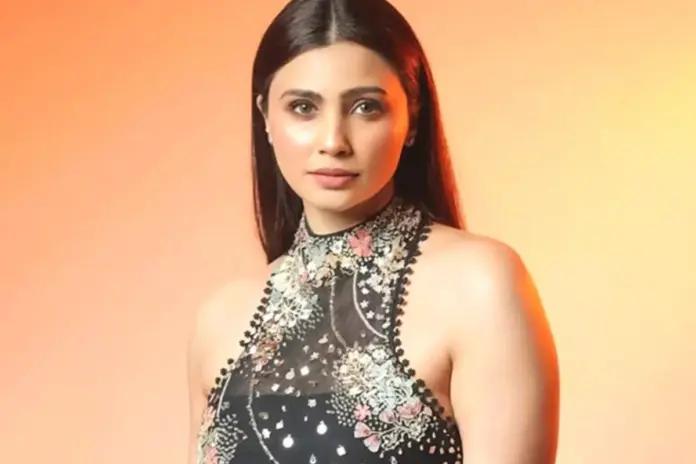 Salman Khan’s Jai Ho Co-Star Daisy Shah Recalls Inappropriate Gesture By South Filmmaker