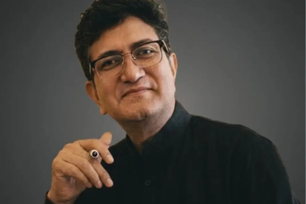 Prasoon Joshi Chairman for Prasar Bharti