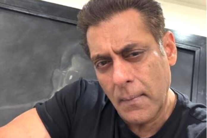 Salman Khan Slams Paps