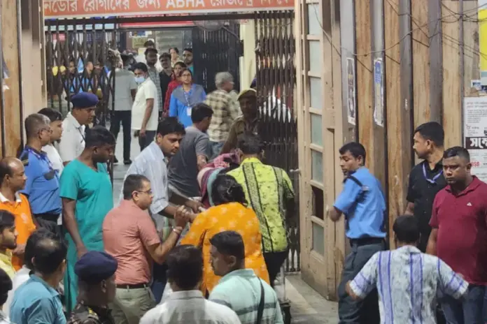 Kolkata- Pandal -Accident